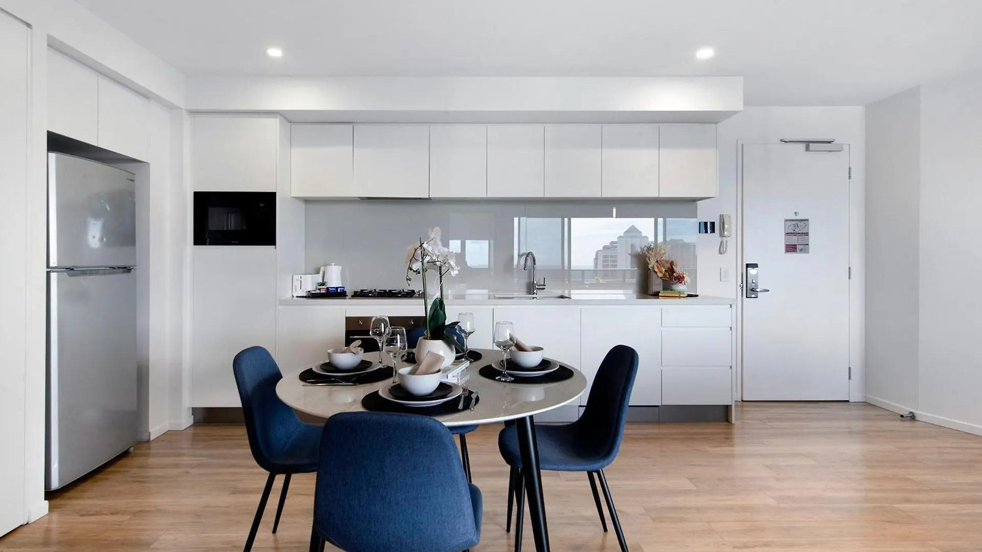 Ruby Building - Self Contained, Privately Managed Apartments Gold Coast Australia